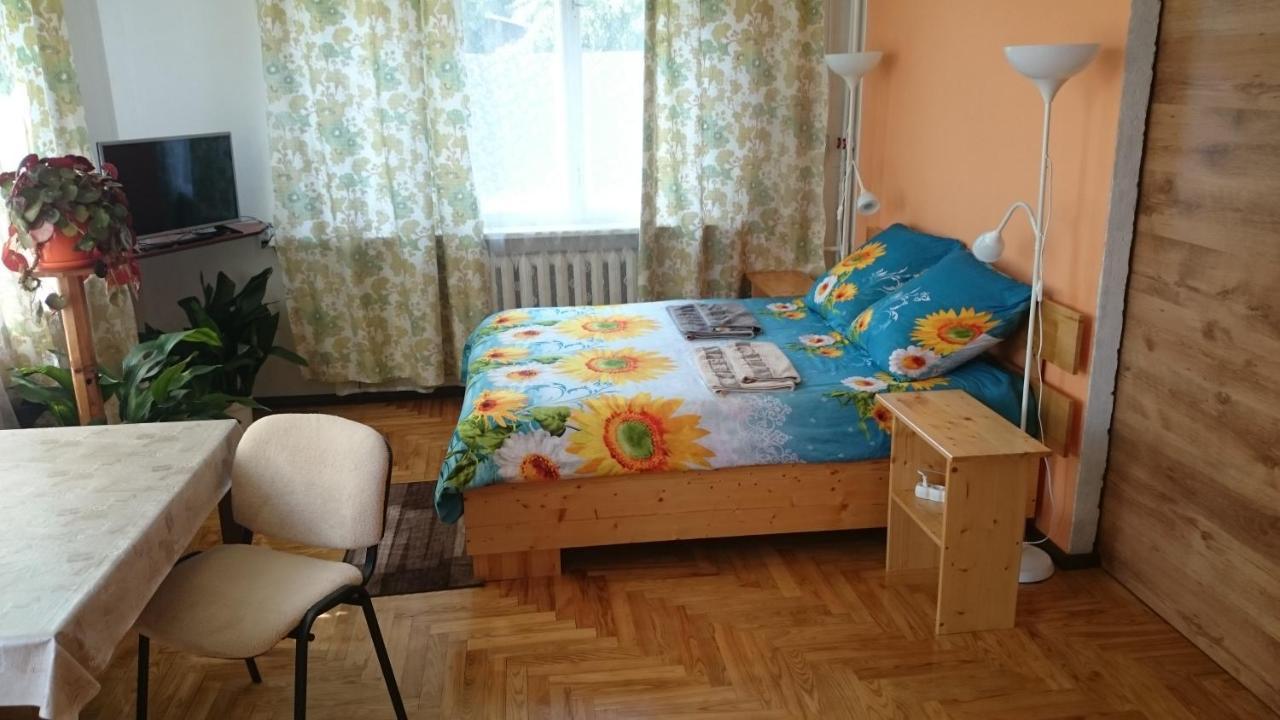 Willow Apartments Лимбажи Екстериор снимка