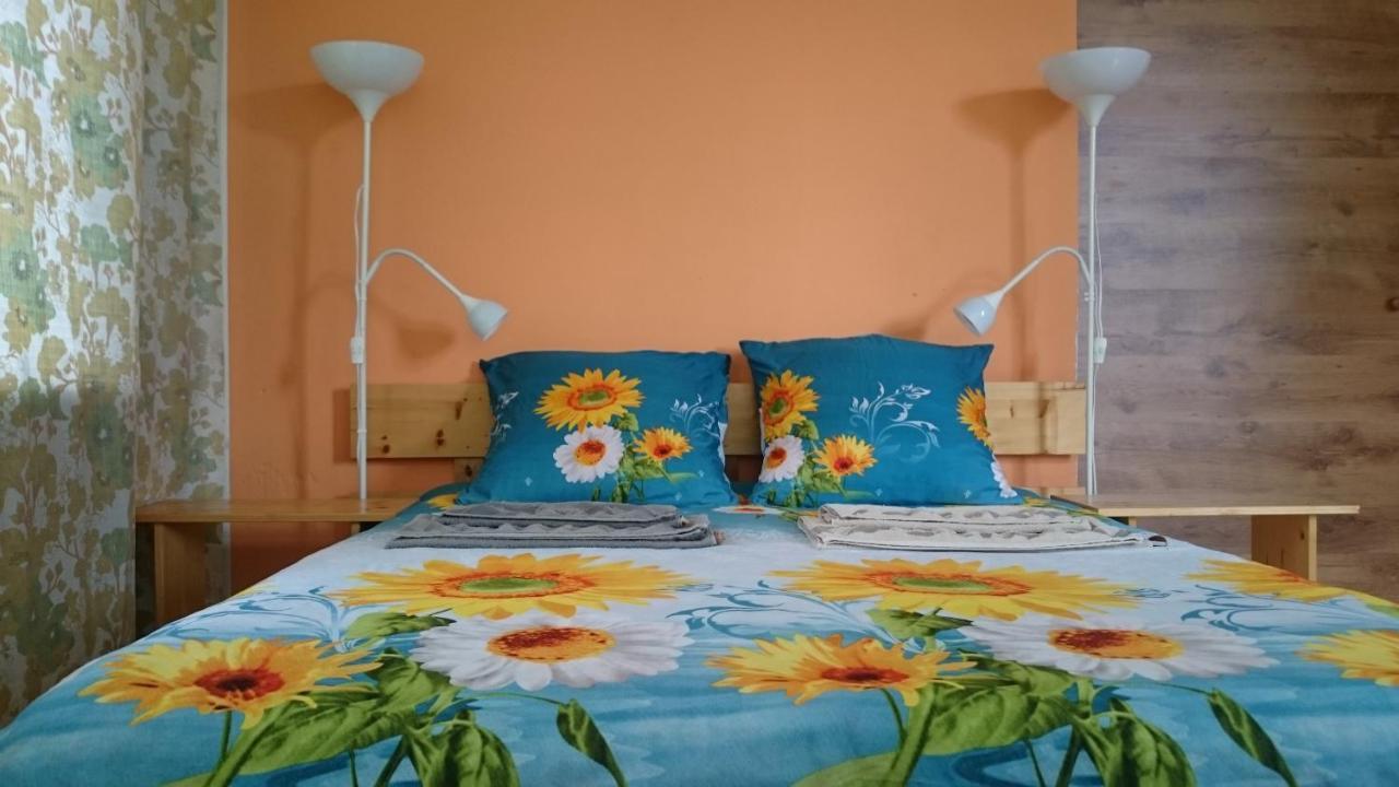 Willow Apartments Лимбажи Екстериор снимка